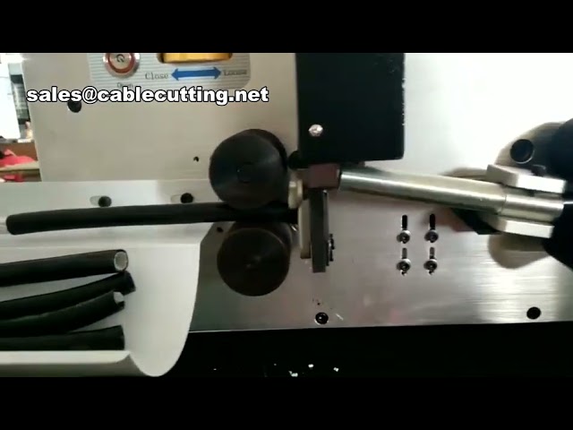 Machine automatique de découpe et dénudage pour câbles industriels épais - 50 mm²