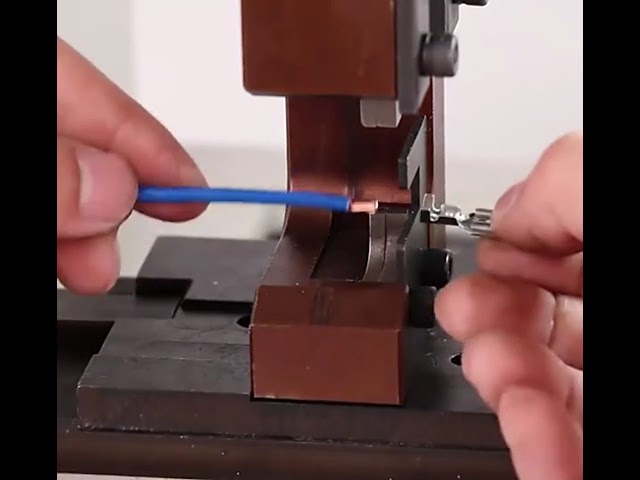 Loose Terminal Crimping Applicator - Single Grain Connector OTP Mold, Single Press Crimper