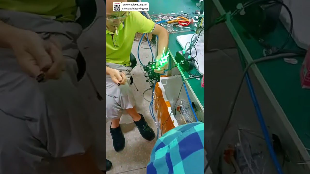 Machine à souder semi-automatique : installation parfaite pour soudure de rubans LED 7 couleurs sur site