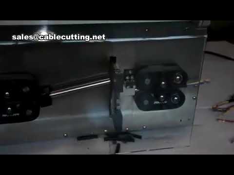 Machine de dénudage intérieur/extérieur et coupe pour câble gainé