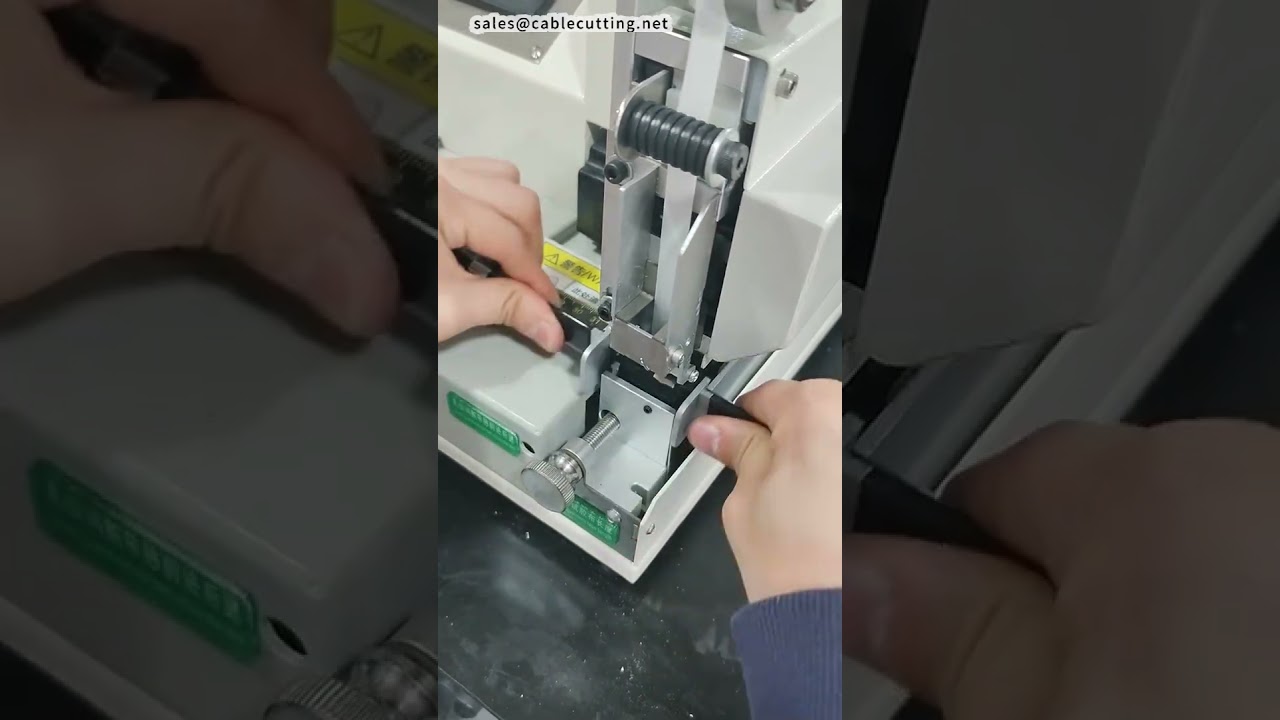 Machine d'emballage à ruban de type poussé avec positionnement précis – 1000 fils/heure #usine #machine