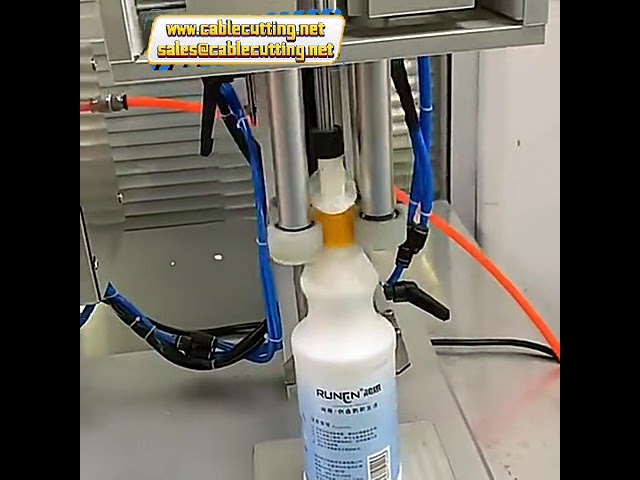 Machine à capsuler pneumatique pour flacons pulvérisateurs de lessive | Automatisation d'emballage liquide