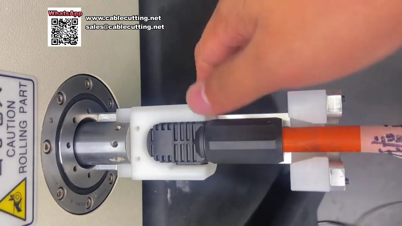 Machine à écrous automatique intelligente pour production avancée de faisceaux de câbles