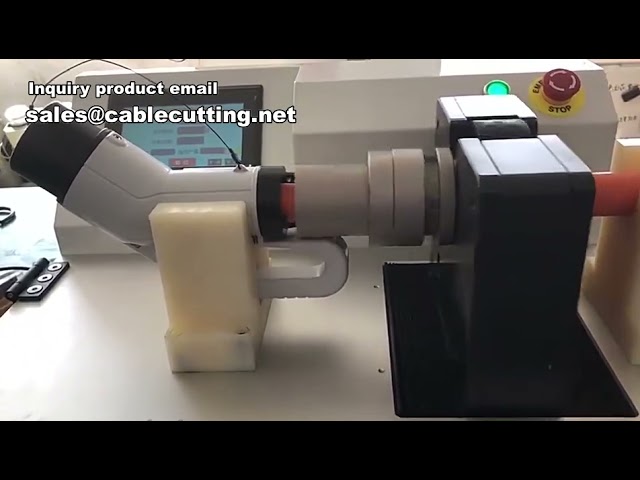 Machine automatique de serrage d'écrous - Visseuse pour connecteurs et nouvelles énergies