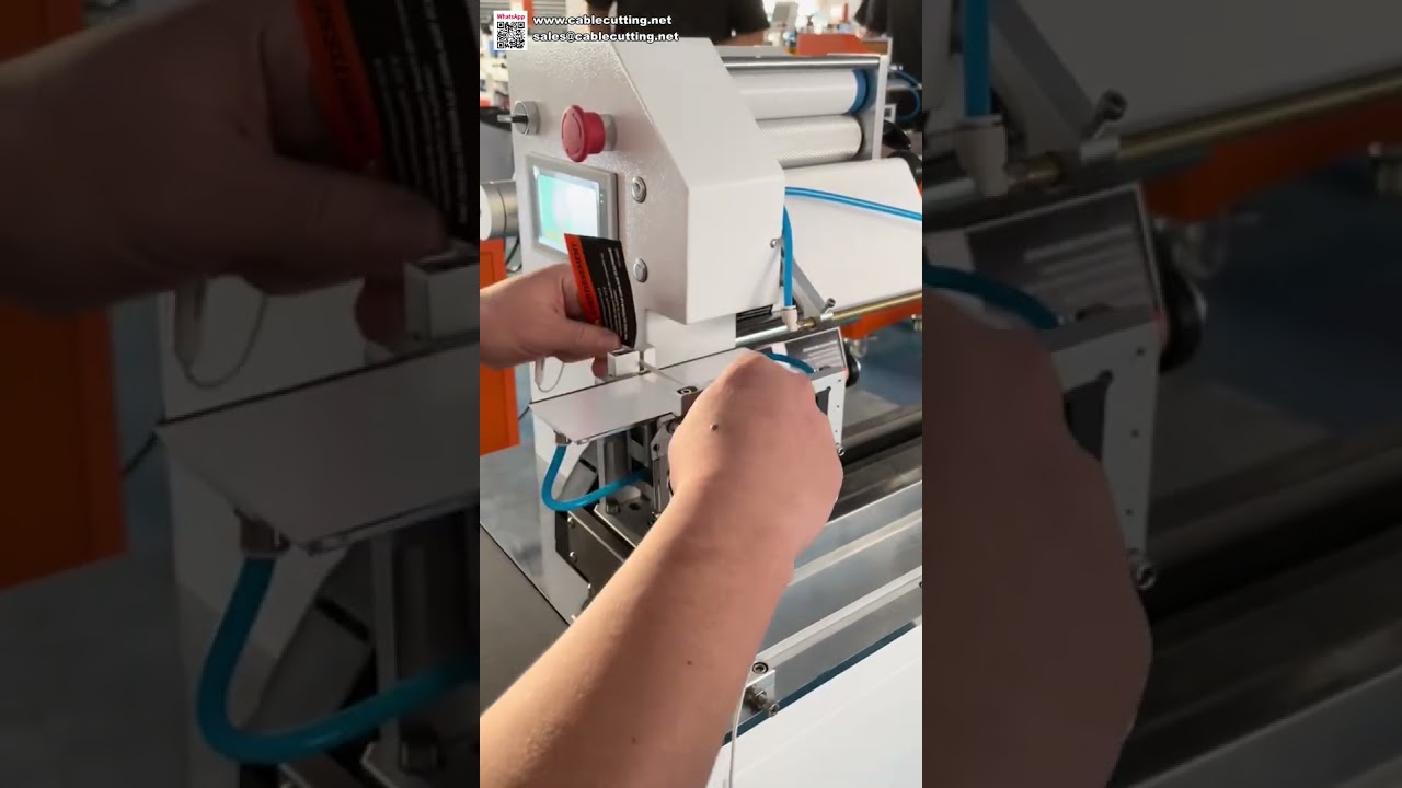 Machine d'étiquetage de pliage de câble de casque - Applicateur d'autocollants haute précision pour électronique