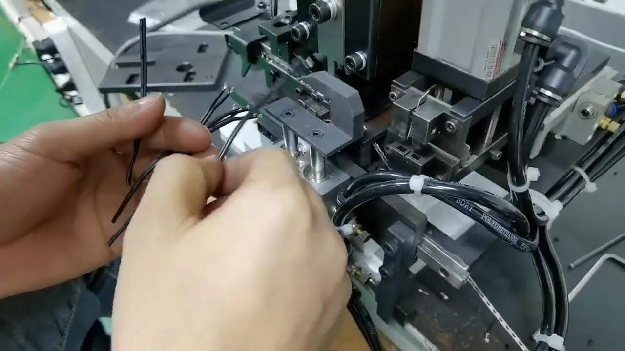 Continuous Strip Terminal Machine for Wiring Harness Automation
